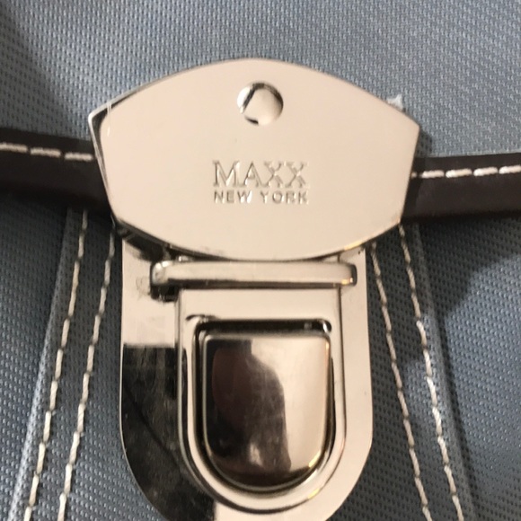 Maxx New York handbag. - Picture 4 of 6